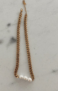 3 Pearl Necklace