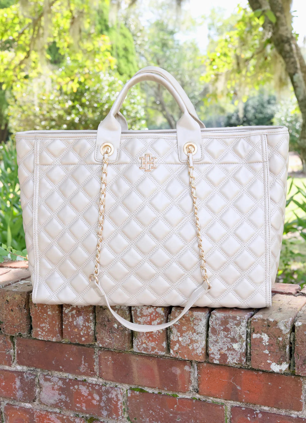 Melissa Tote Bag Pearl Quilted - Caroline Hill