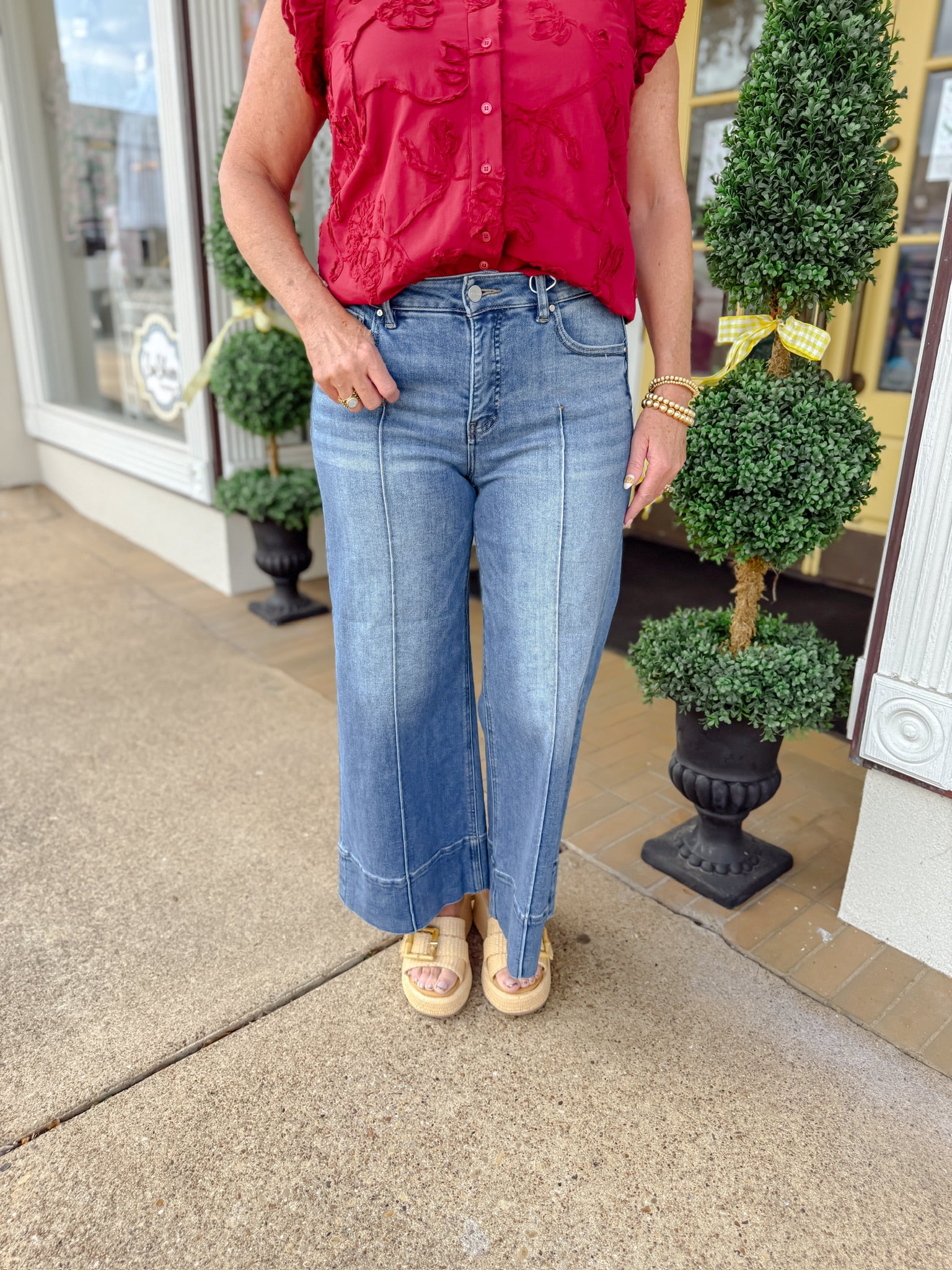 Mid rise crop wide pintuck front jeans