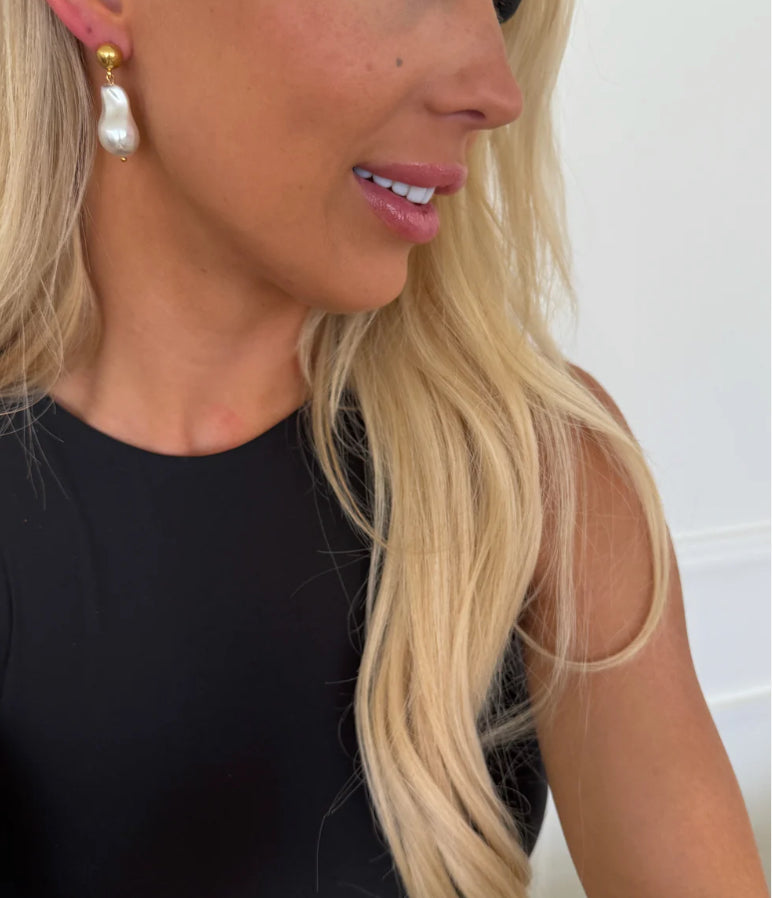 Pearl drop earrings