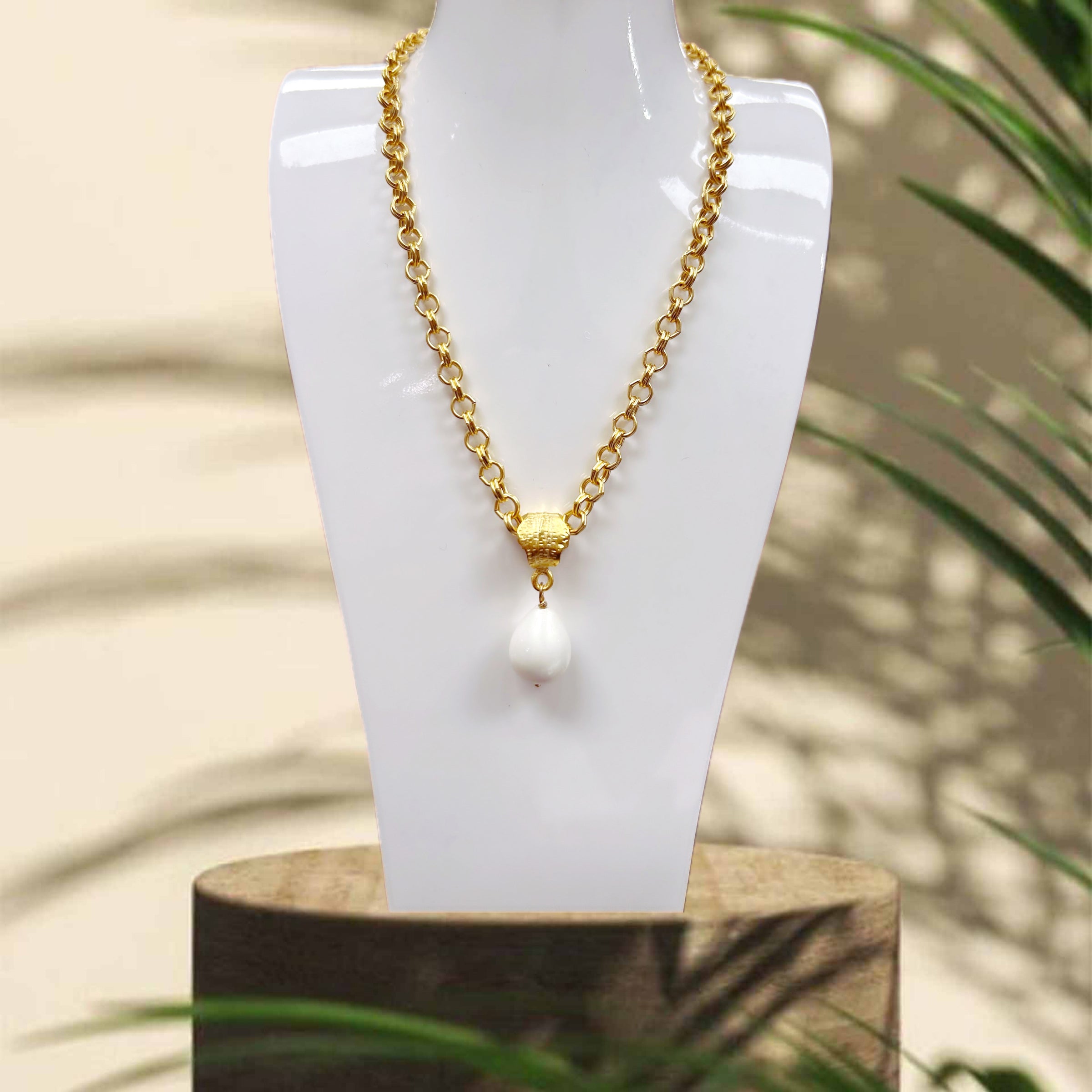 Weisinger Design - pearl drop Necklace With Chunky Bail