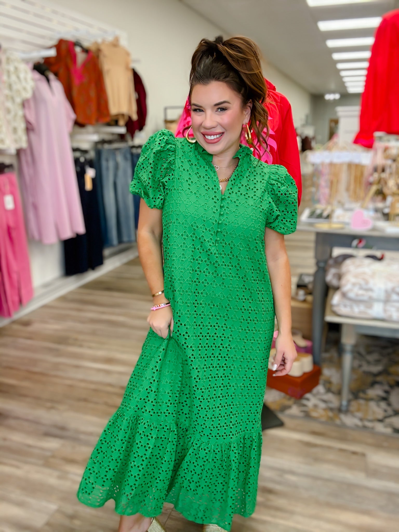 The Isla Eyelet Dress - Green Eyelet Lace V Neck Light Puff Sleeve - Entro