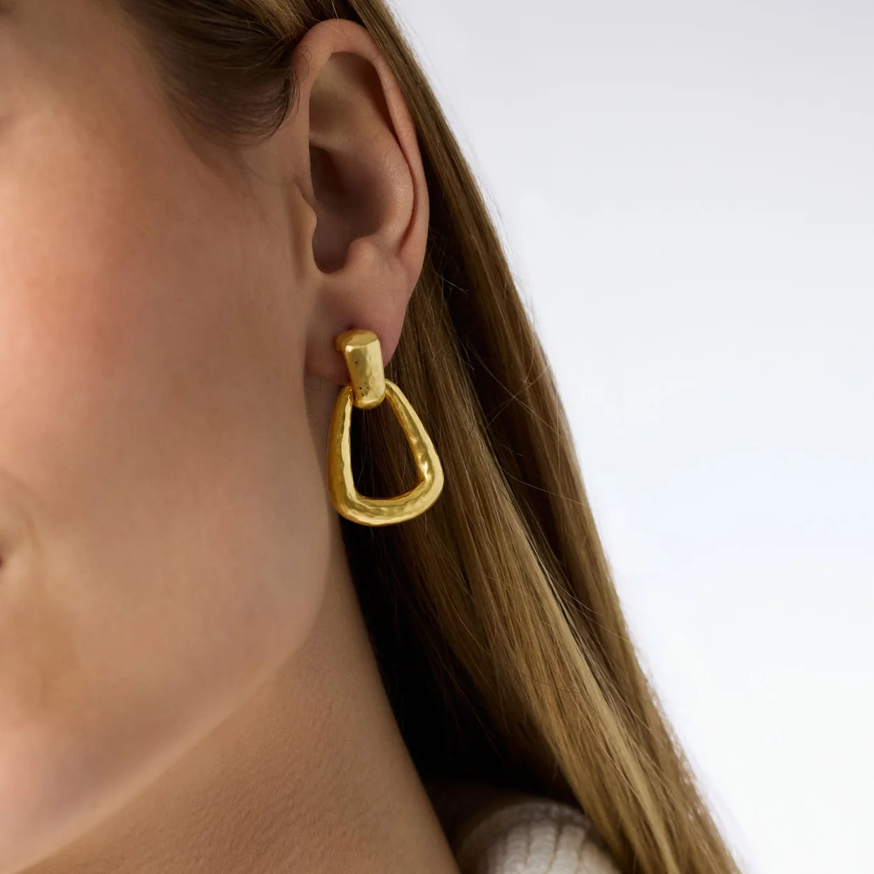 Julie Vos - Sahara Demi Doorknocker Earring