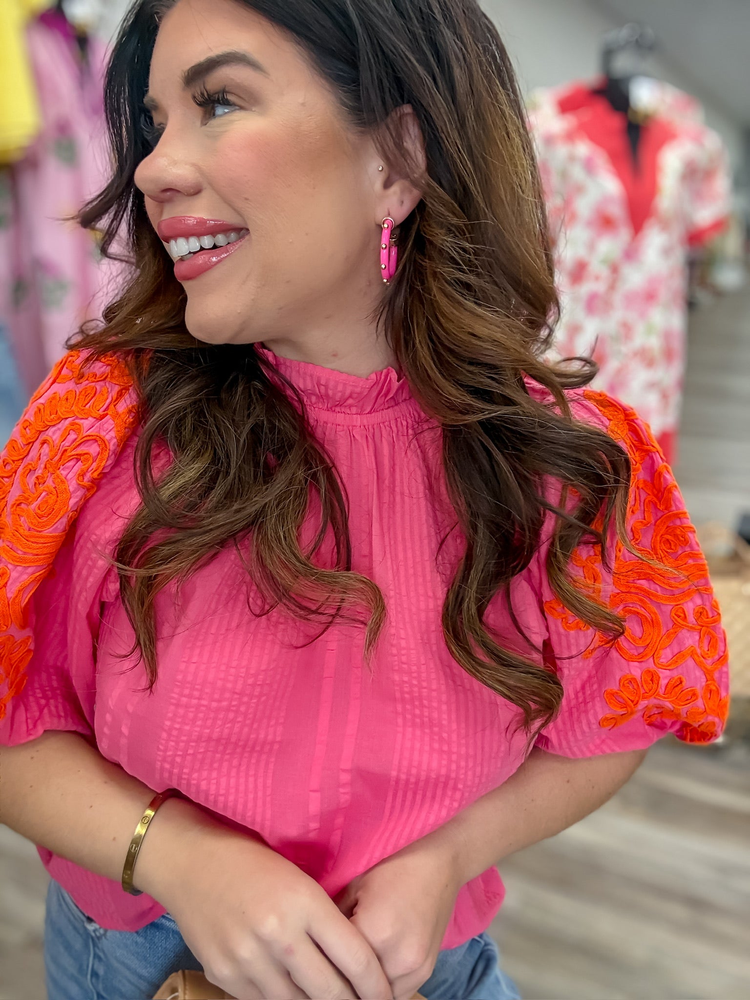 The May top - Faire pink top with orange embroidered on sleeve