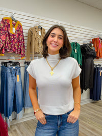 The Lucy Mock Neck Top - White Knit Short Sleeve - Entro