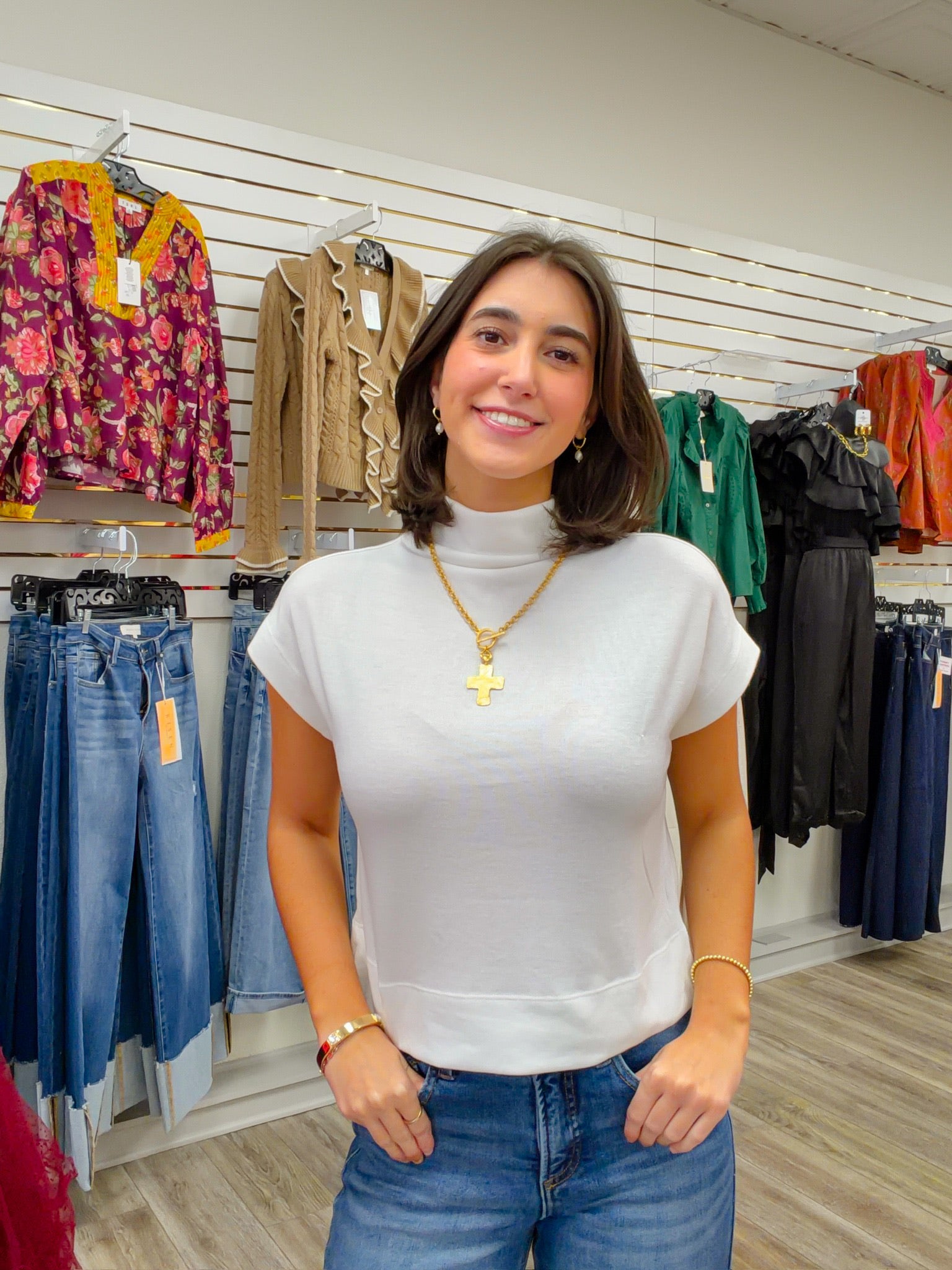 The Lucy Mock Neck Top - White Knit Short Sleeve - Entro
