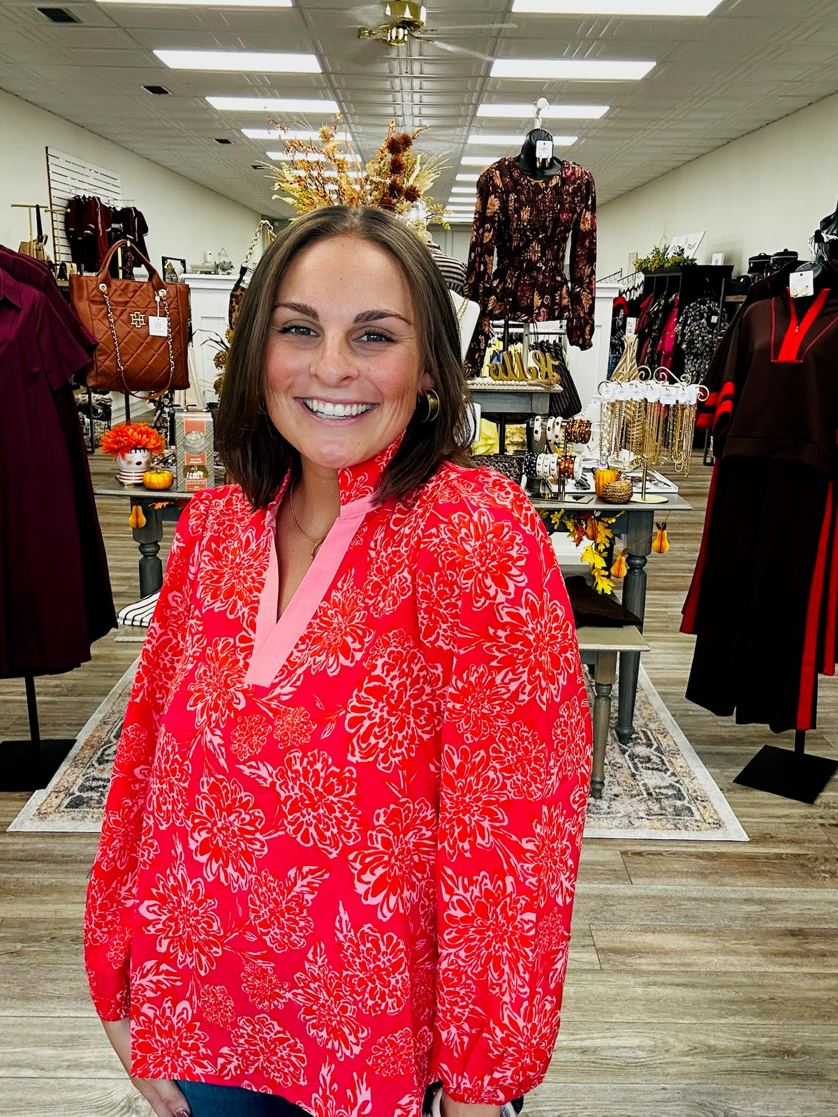 The Kayla top - long sleeve blouse with floral patterns