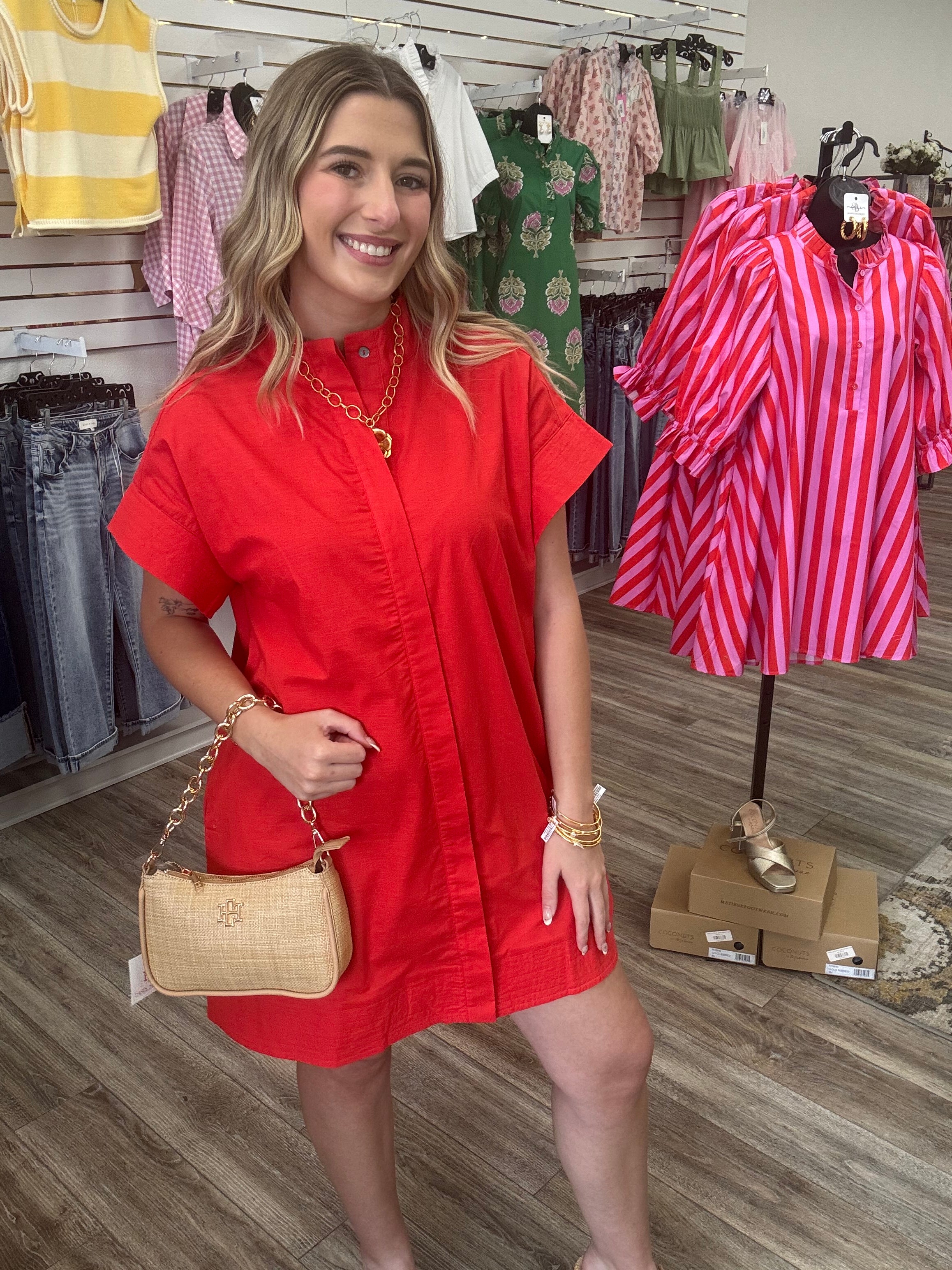 The Madi dress - short button down red dress - Entro