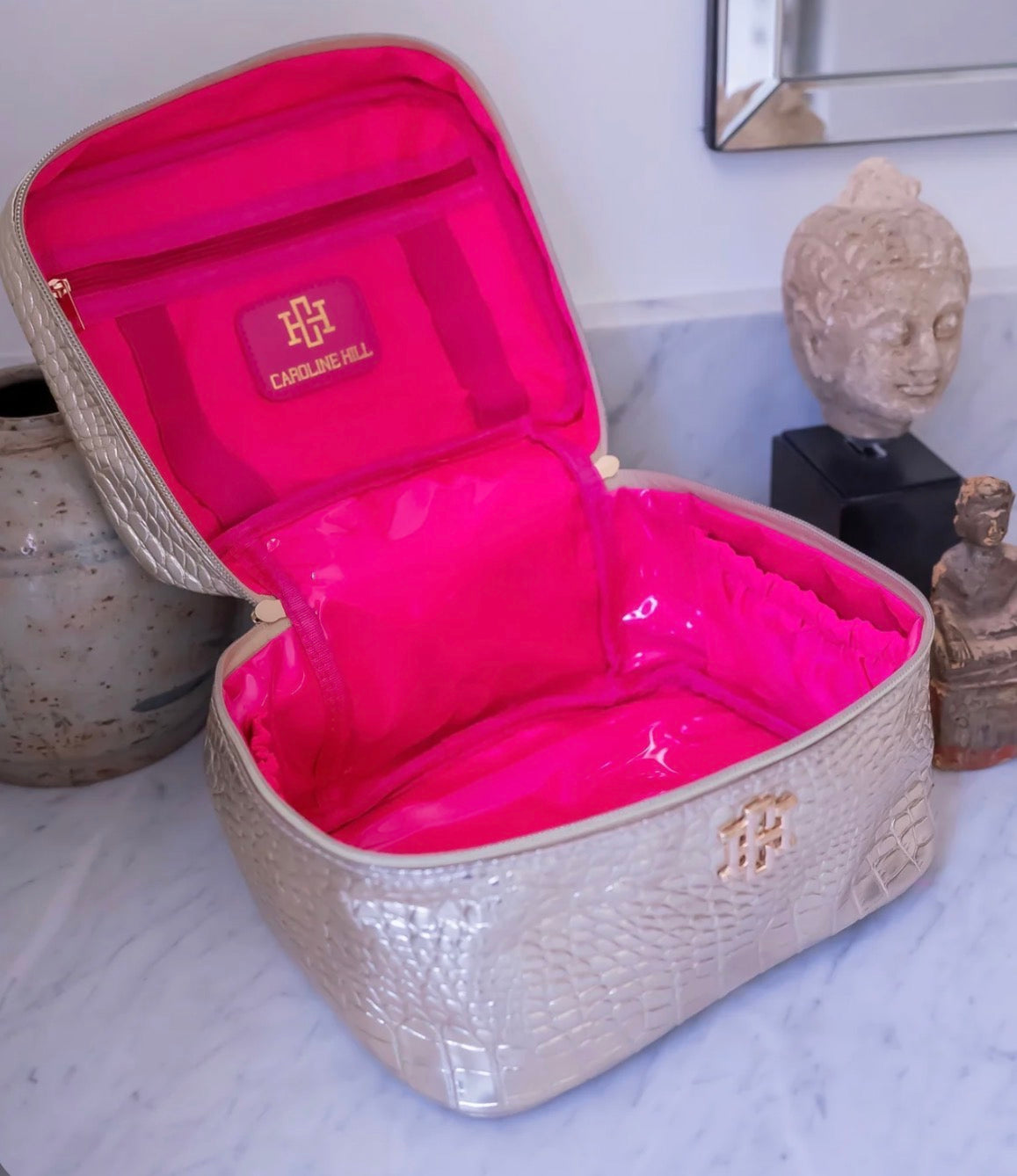 Caroline Hill - Hampton Train Case Gold EC