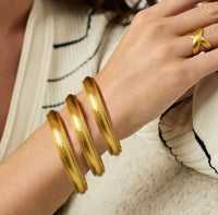 Julie Vos - Cannes Bangle Gold - Medium