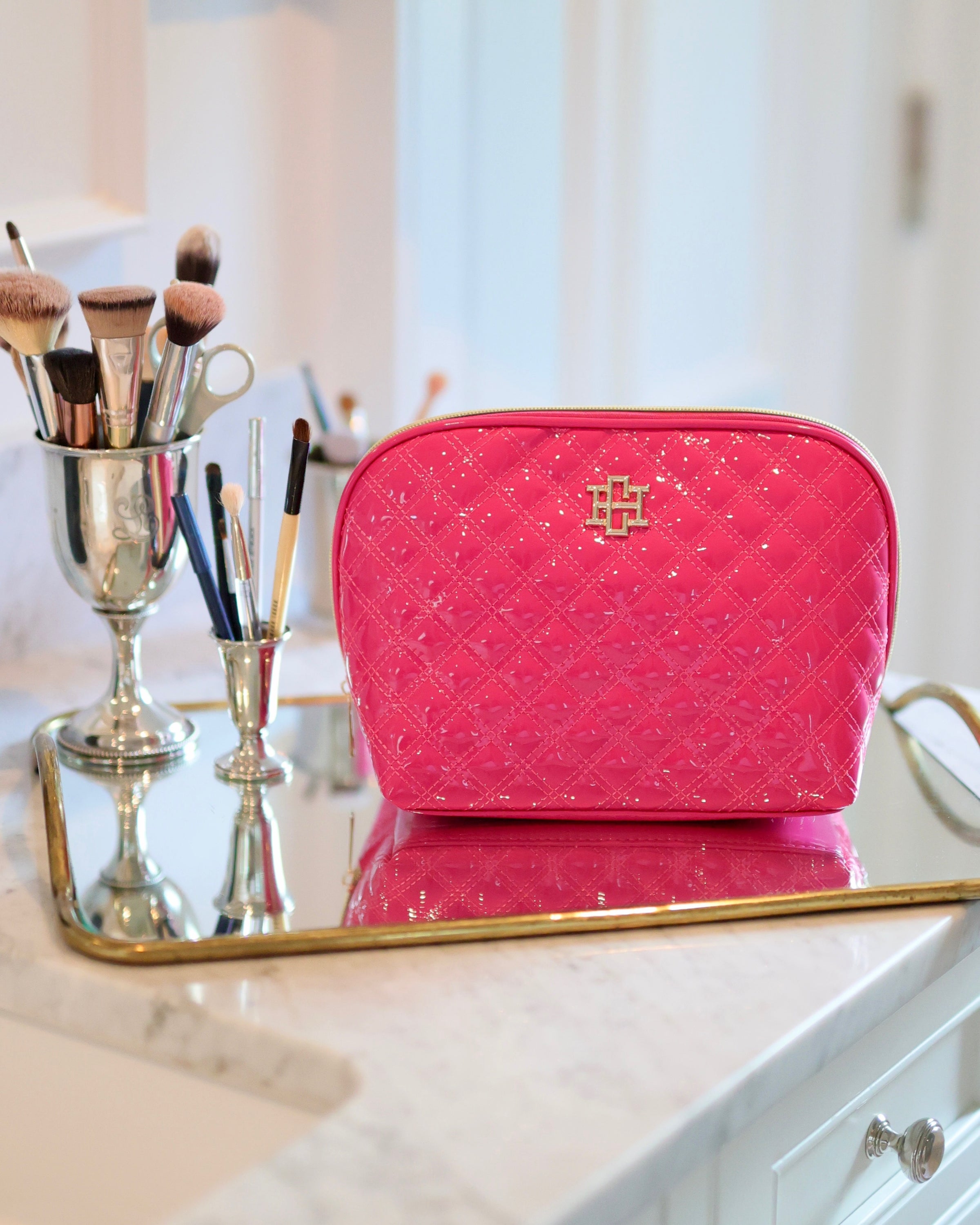 Caroline Hill - Capri Large Pouch - Hot Pink