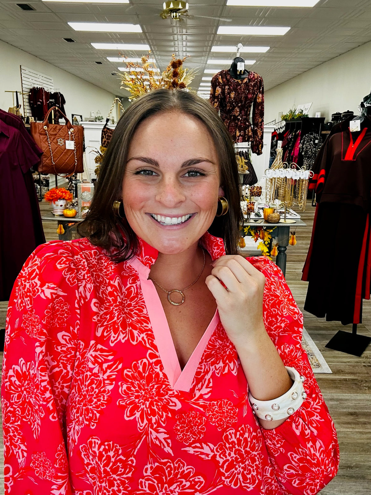 The Kayla top - long sleeve blouse with floral patterns