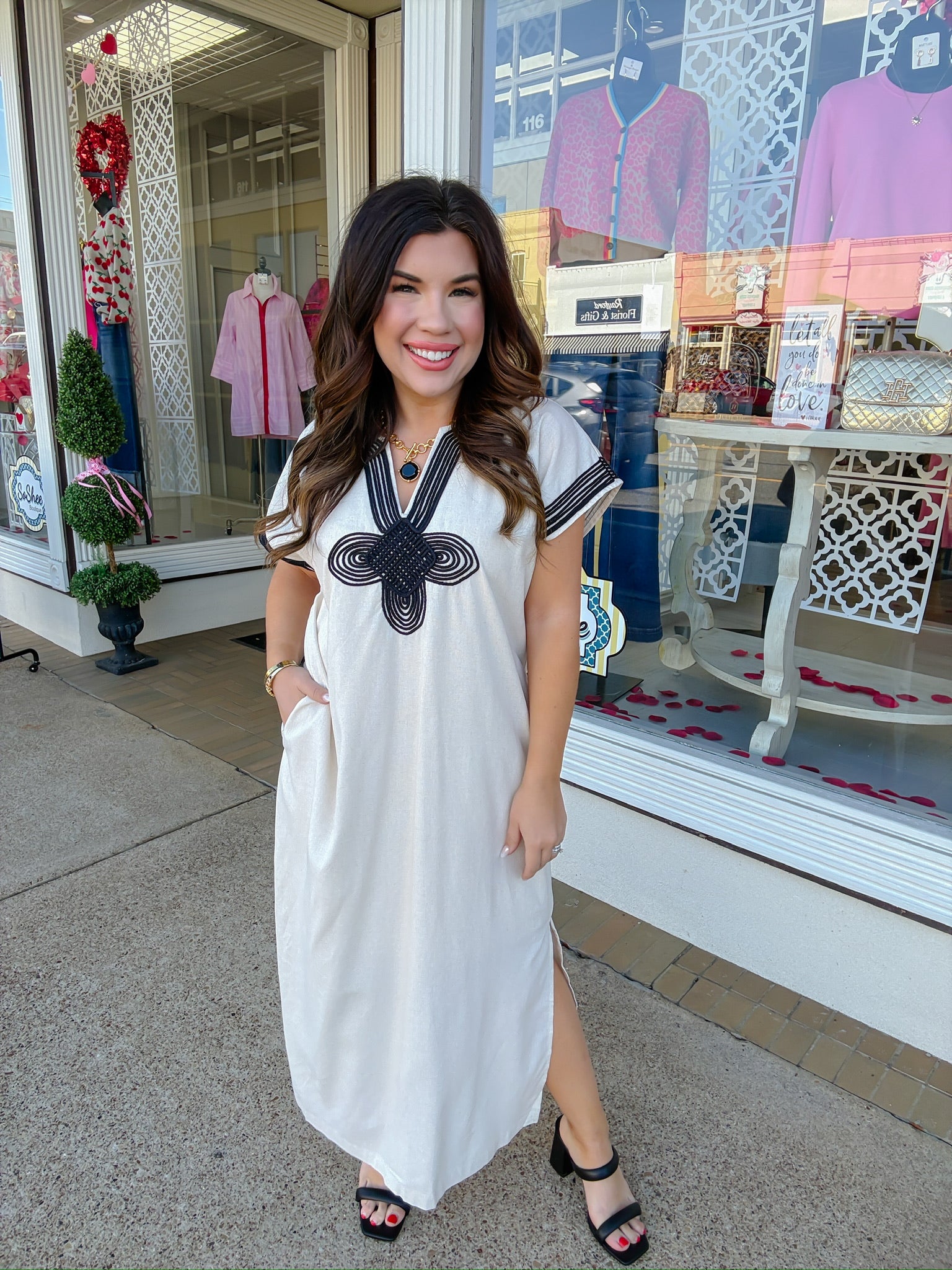 The Terri Dress - Long Dress With Black Embroidered Sleeveless