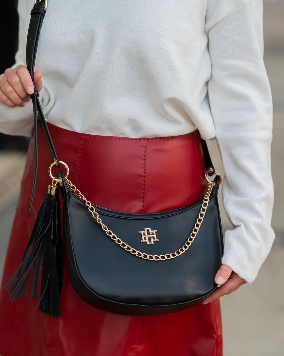 Mallory Crossbody with Tassel Black LS