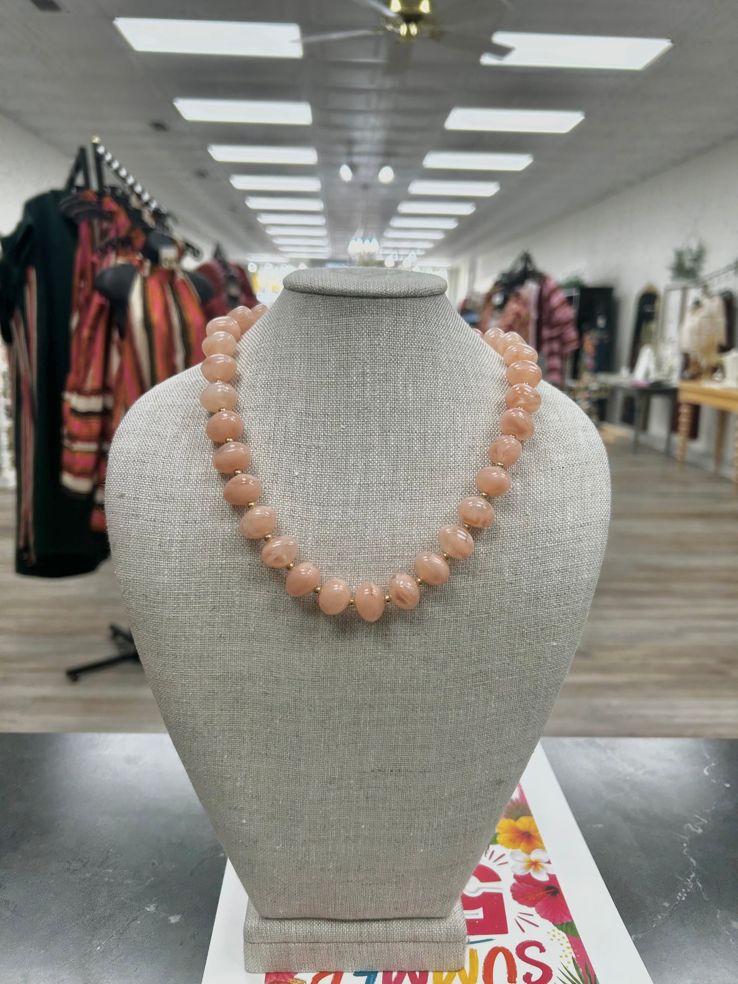 Palm blush Beaded Necklace