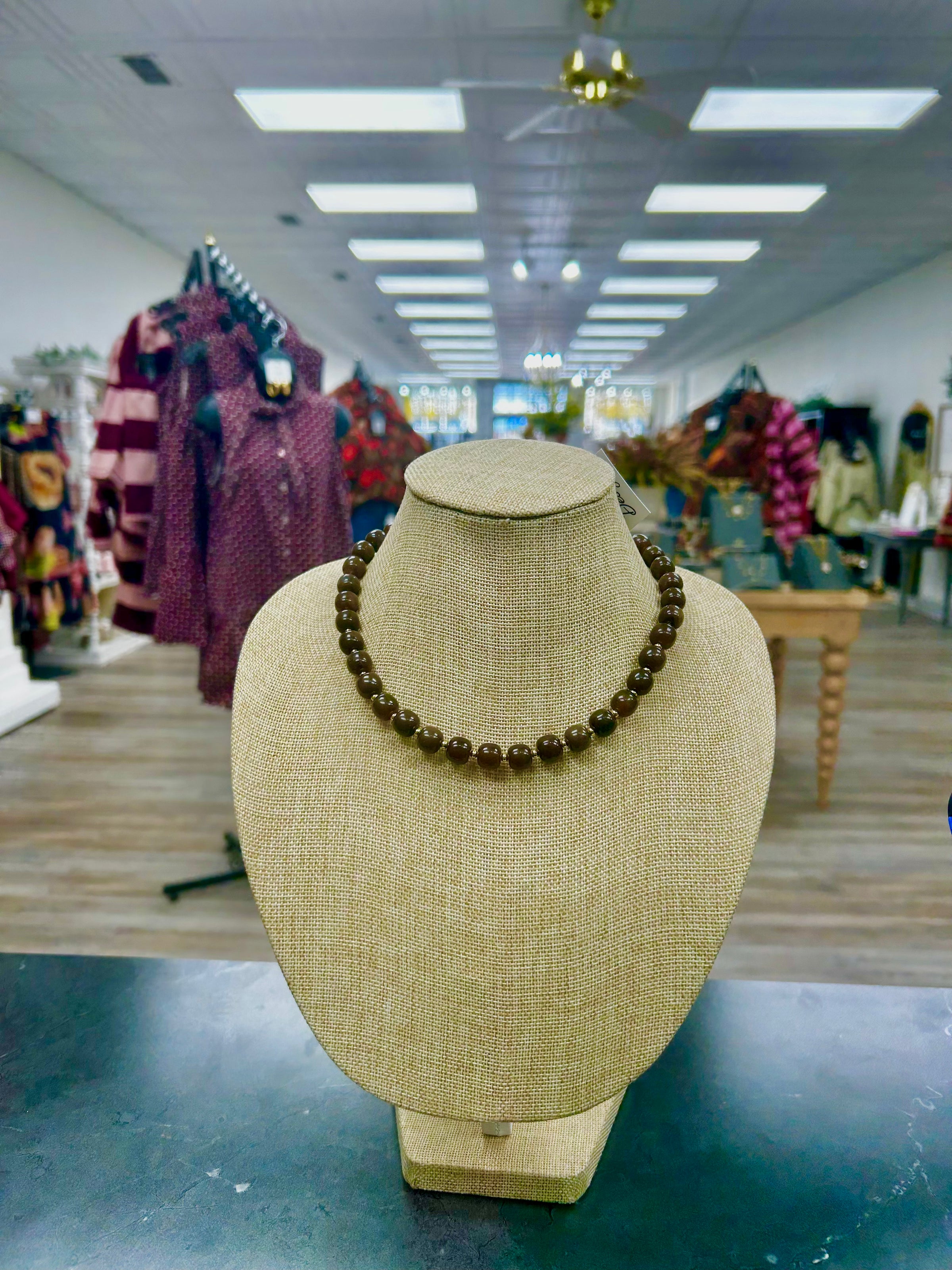 The Brown Betty Necklace