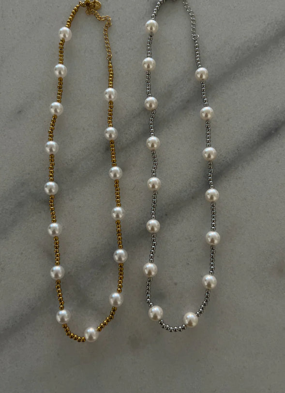 Pearl Beaded Gold Necklace